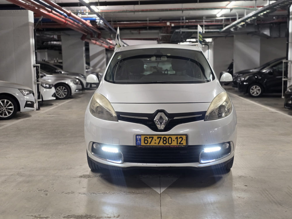 2020 Renault Grand Sceiec
