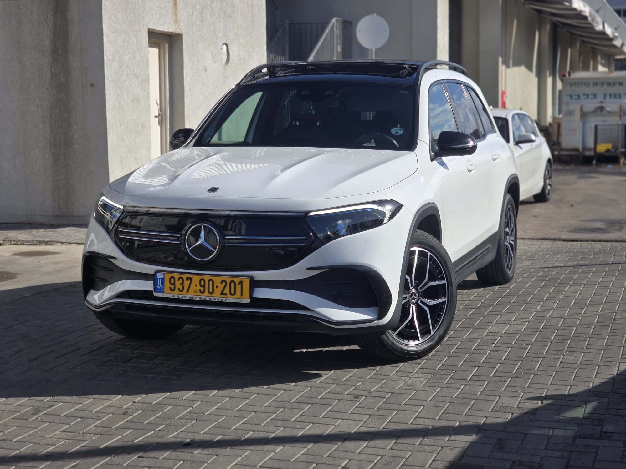 מרצדס בנז EQB 7 מקומות