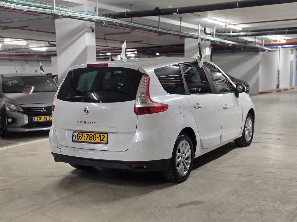 2020 Renault Grand Sceiec