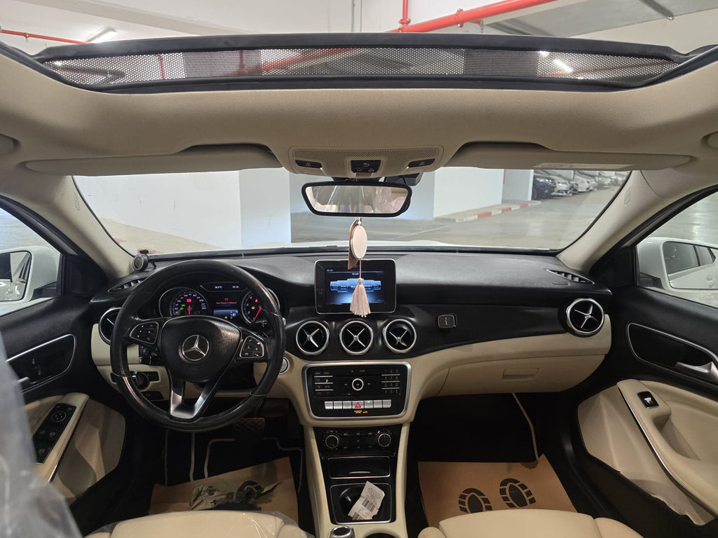 2020 GLA 200 Mercedes Benz