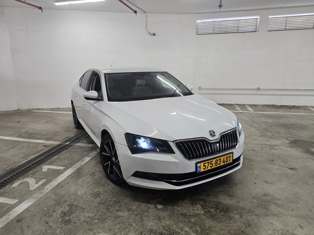 2018 SKODA Superb Style