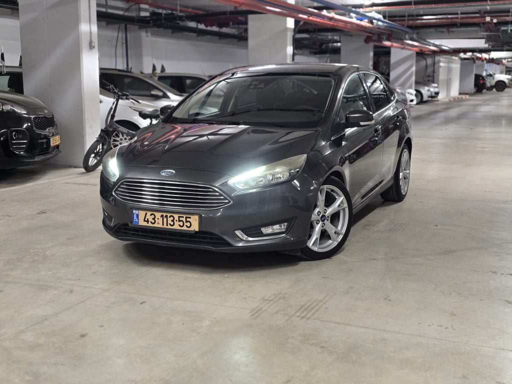 2017 Ford Focus Titanium