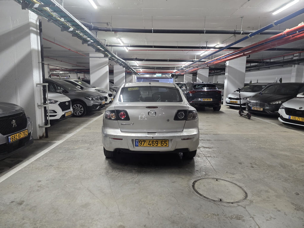 2009 Mazada Comfort 3