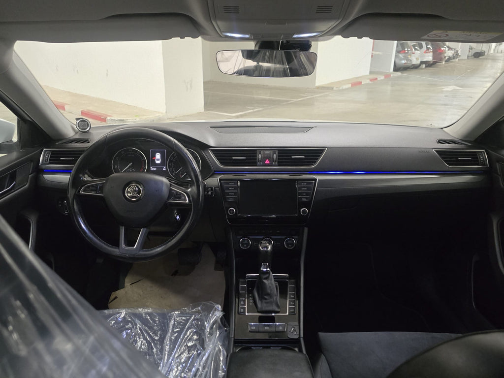 2018 SKODA Superb