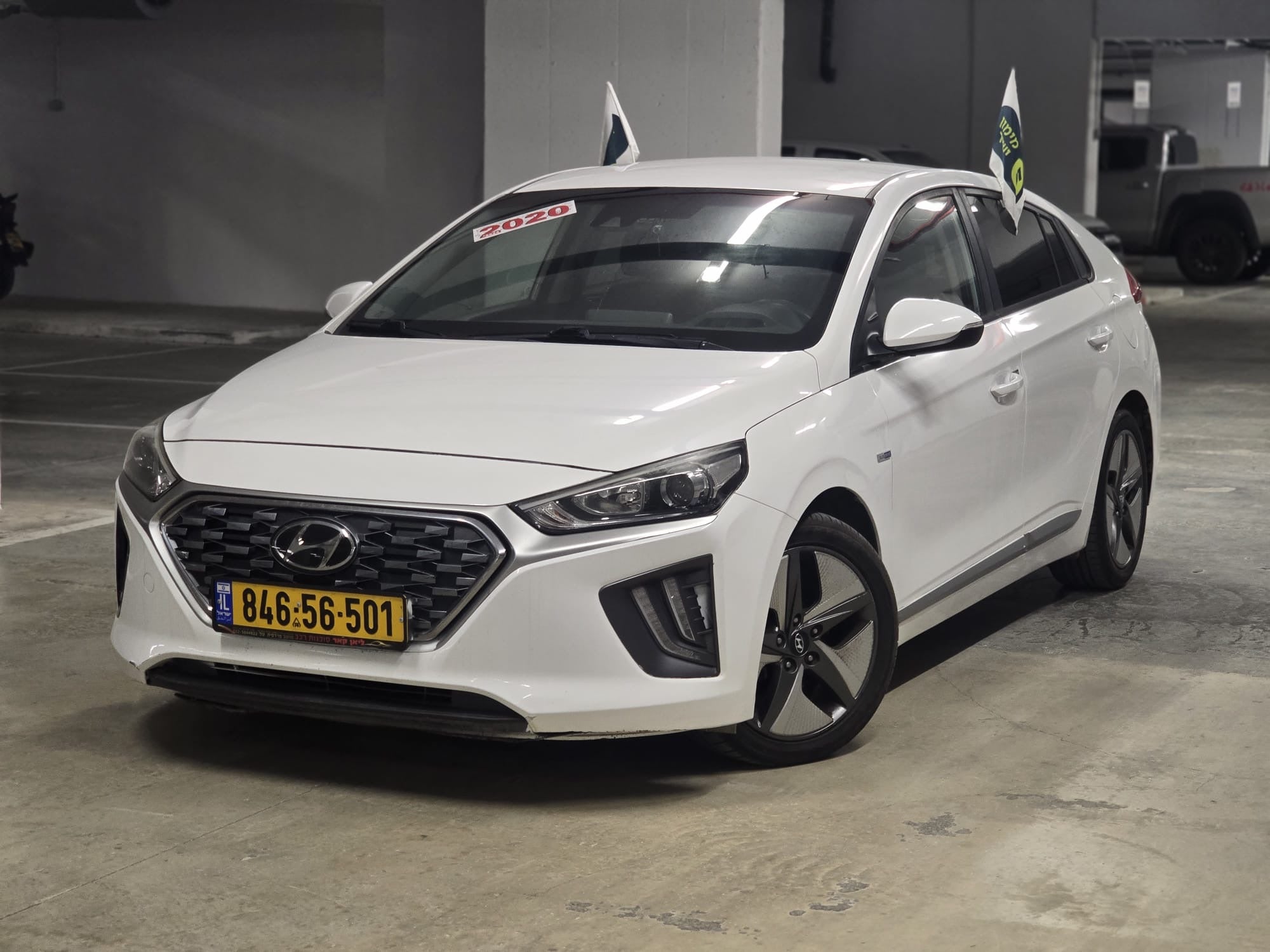 יונדאי איוניק פרימיום FL