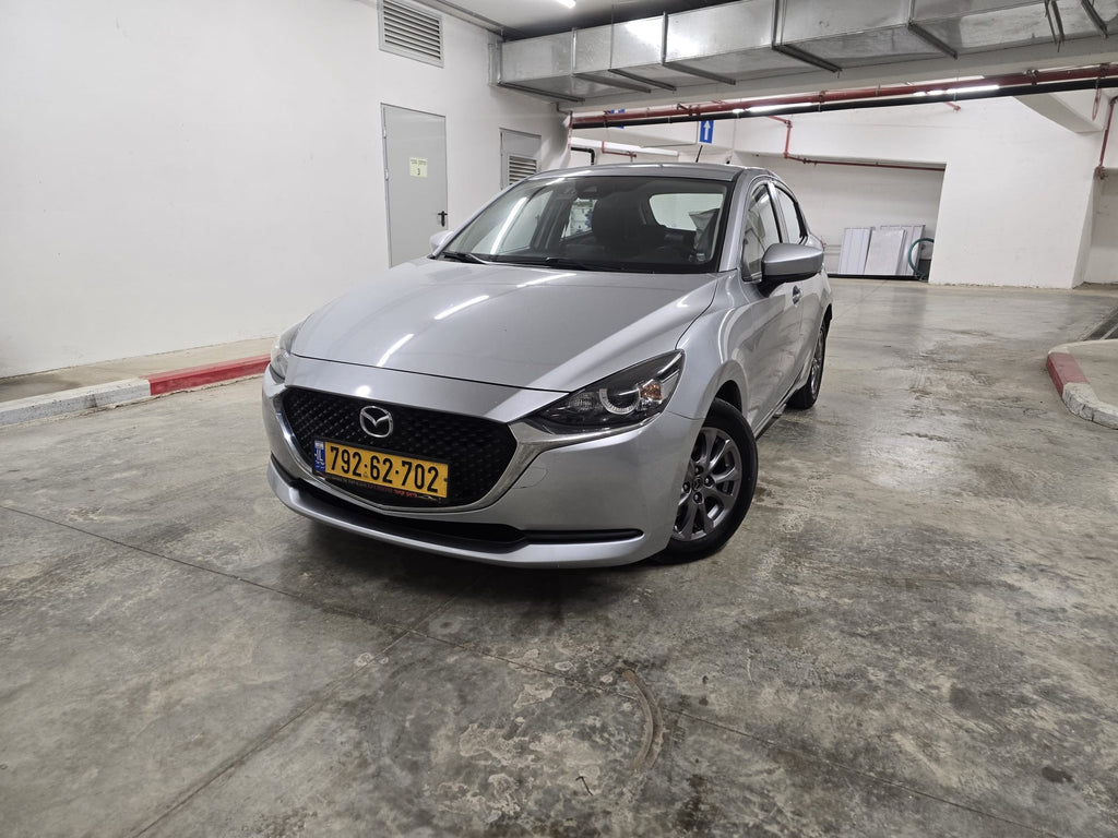 2021 MAZDA 2 Dynamic