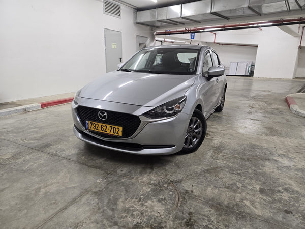 2021 MAZDA 2 Dynamic