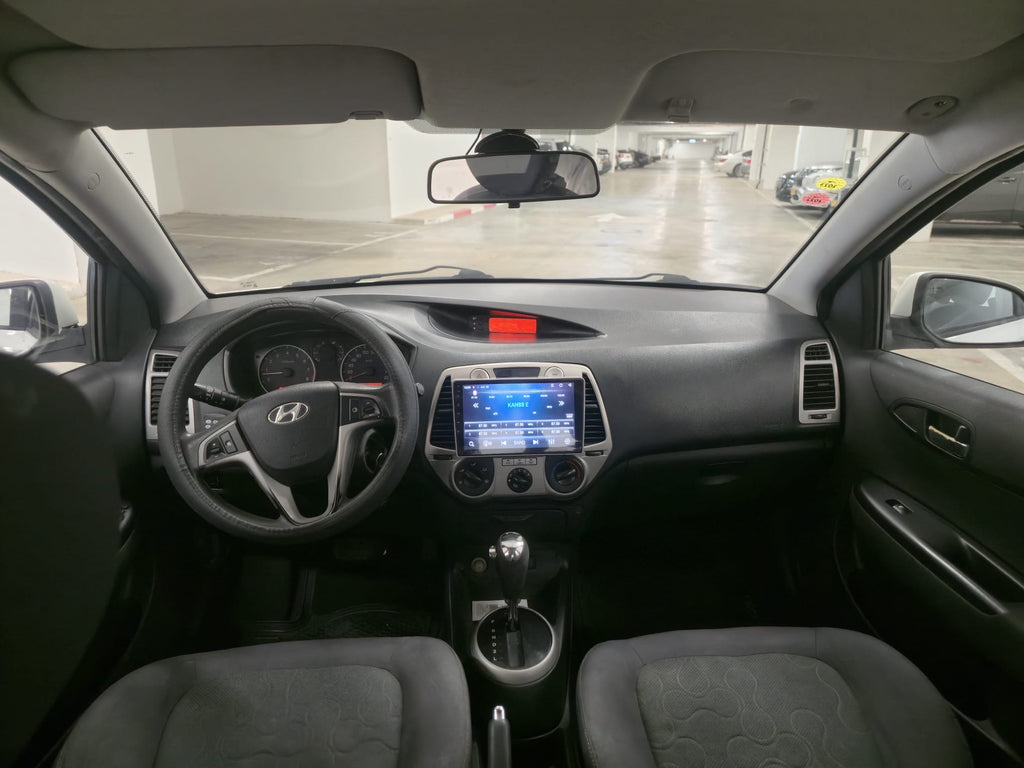 2010 Hyundai I-25