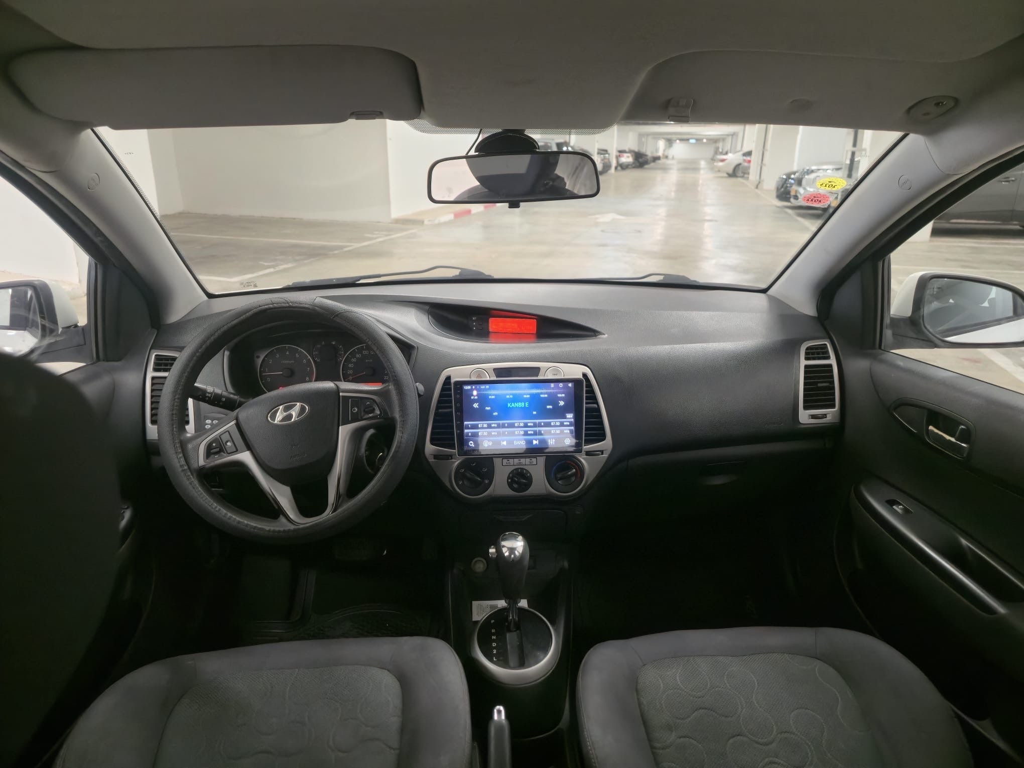 2010 Hyundai I-25