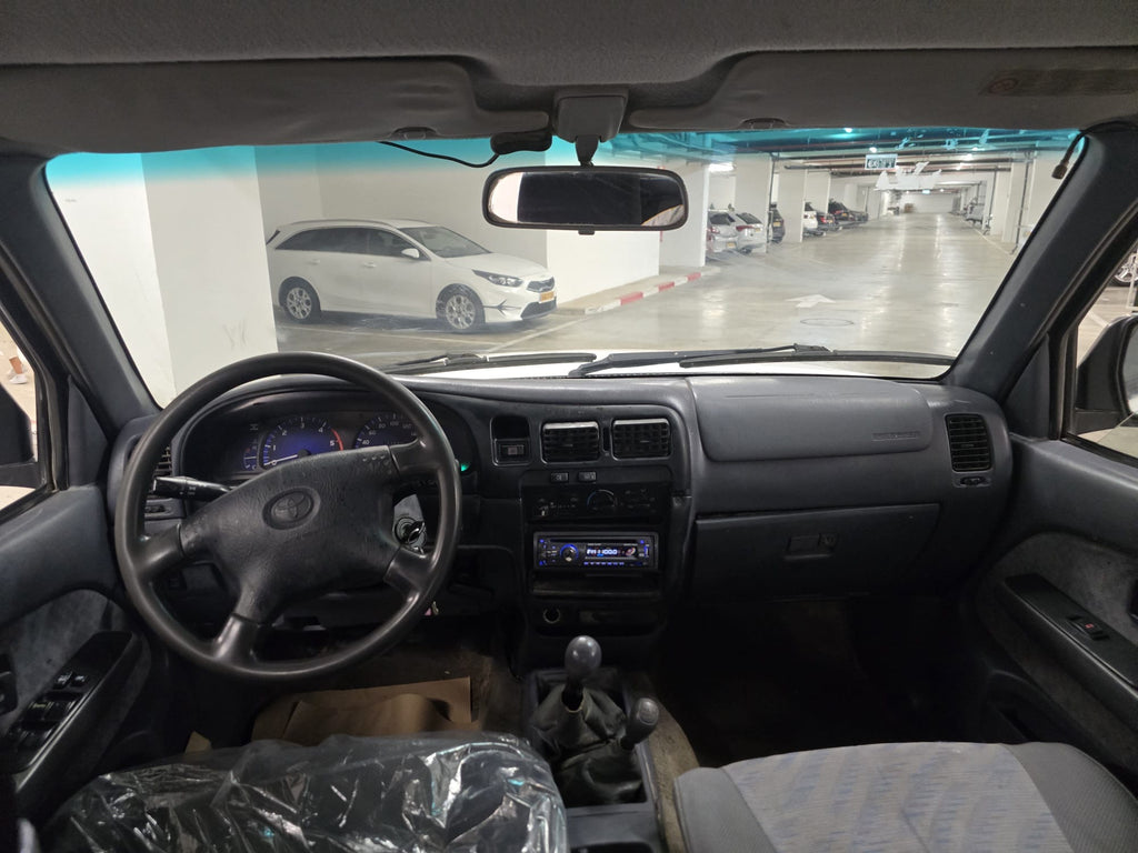 2003 Toyota Hilux