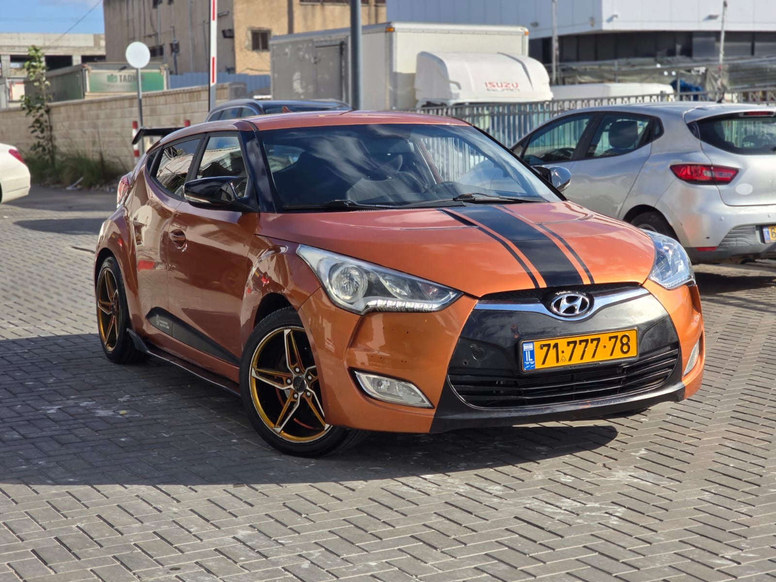 יונדאי ולוסטר