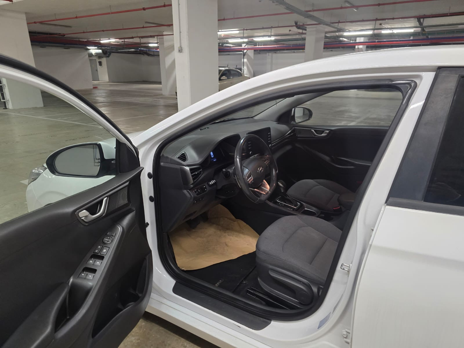 יונדאי איוניק פרימיום FL