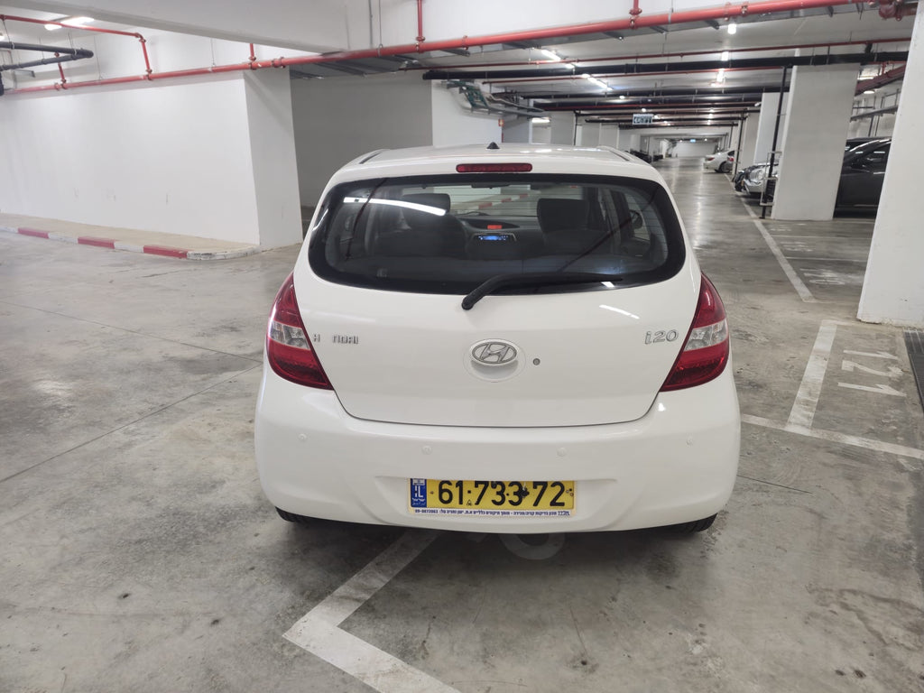 2010 Hyundai I-25