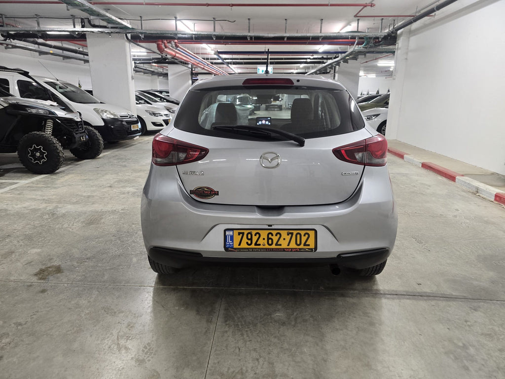 2021 MAZDA 2 Dynamic