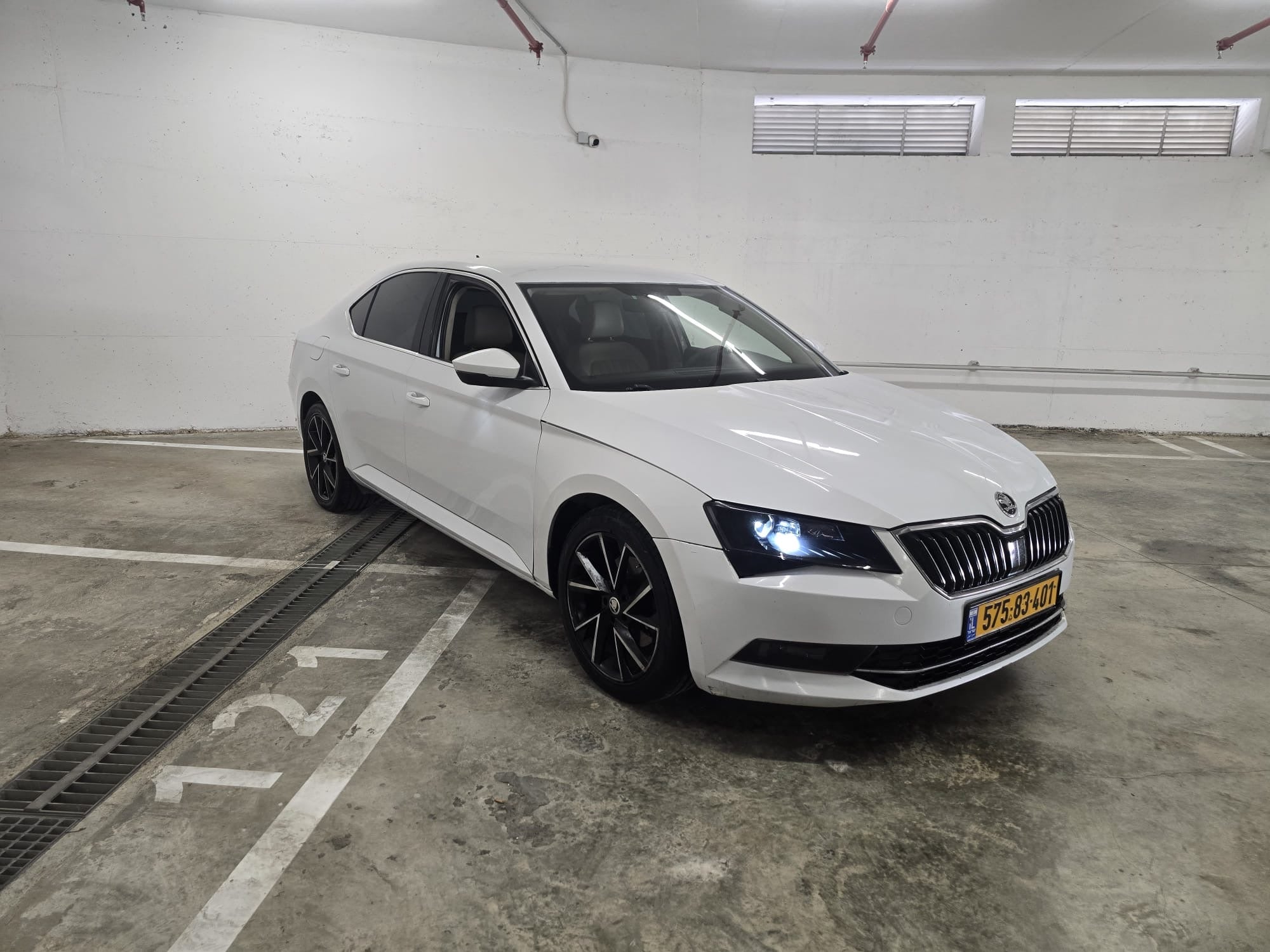 2018 SKODA Superb Style