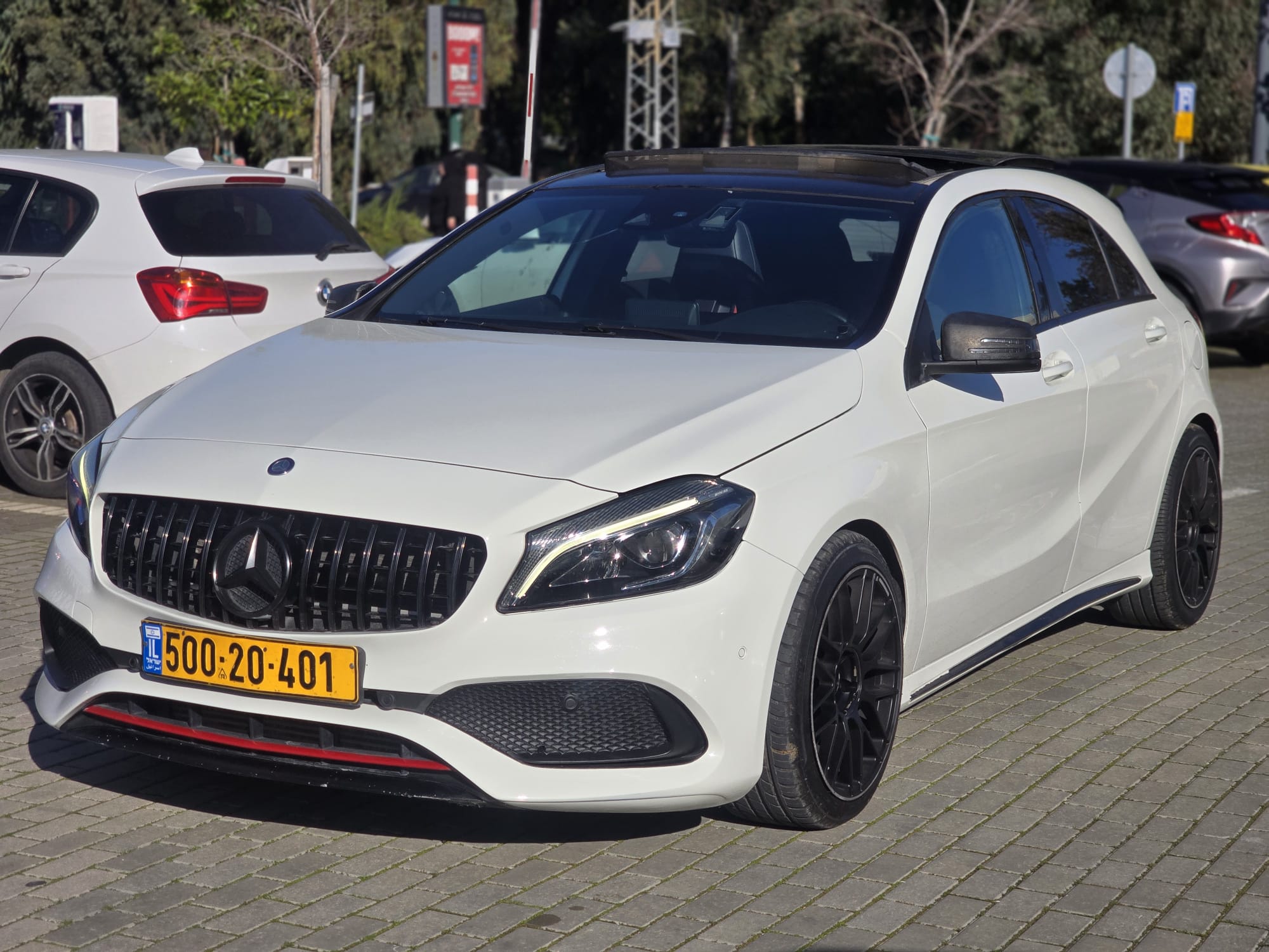 מרצדס בנז A-250 AMG