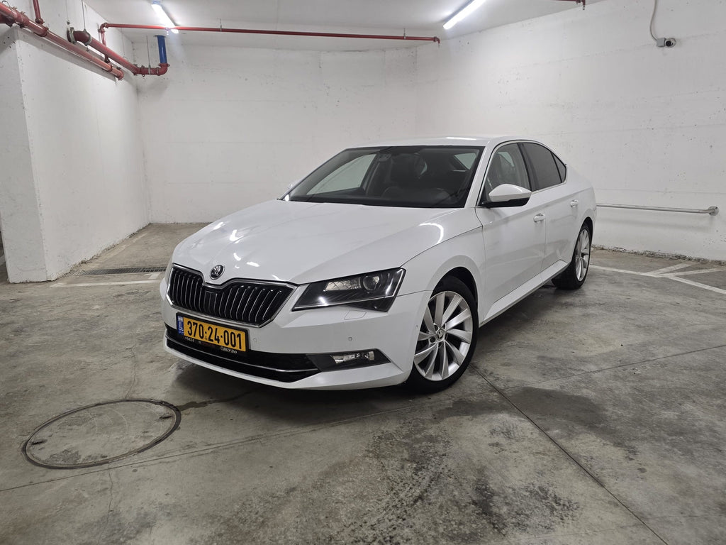 2018 SKODA Superb