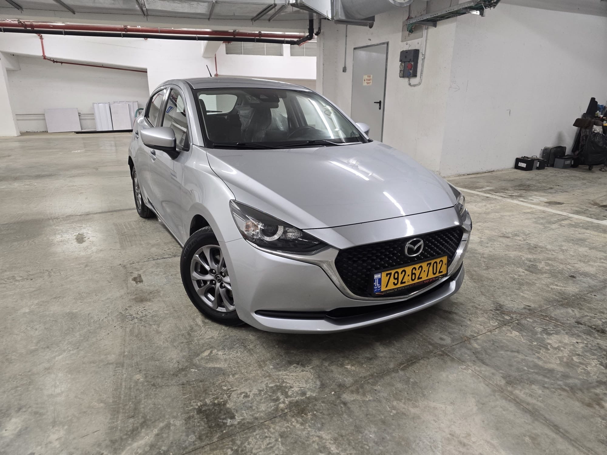 2021 MAZDA 2 Dynamic